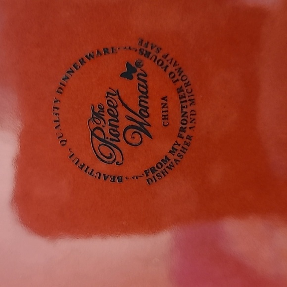 Floral Patterned Dinner Plates Set Of 4 - (4 Dinner 4 Salad) - Picture 10 of 10